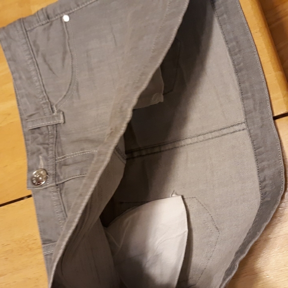GUESS Grey Denium mini skirt - Picture 8 of 8